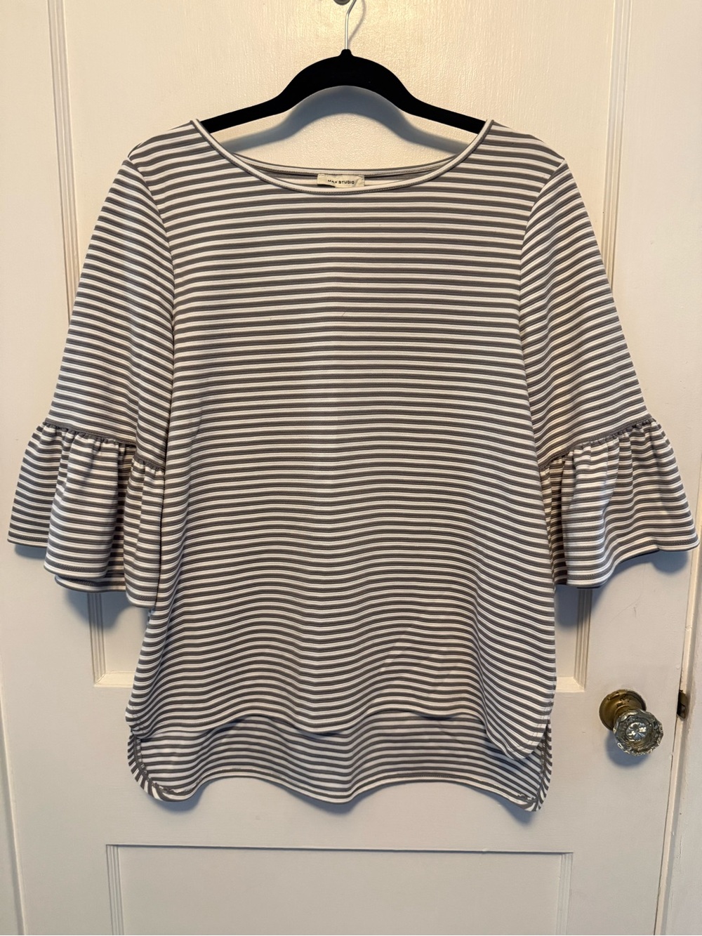 Max Studio Gray & White Striped Ruffle Sleeve top
